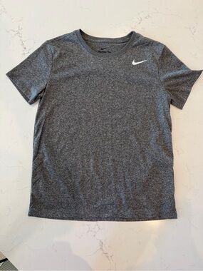 Nike Gray Heather Performance Tee with White Swoosh ( NEVER BEEN WORN)